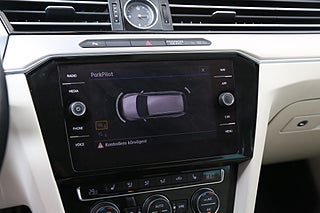 Kombi Volkswagen Passat Alltrack 21 av 29