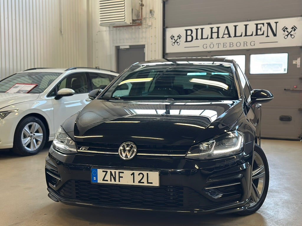 Volkswagen Golf 5-dörrar 1.5TSI ACT(150hk)R-line Pano B-kamera 1Brukare