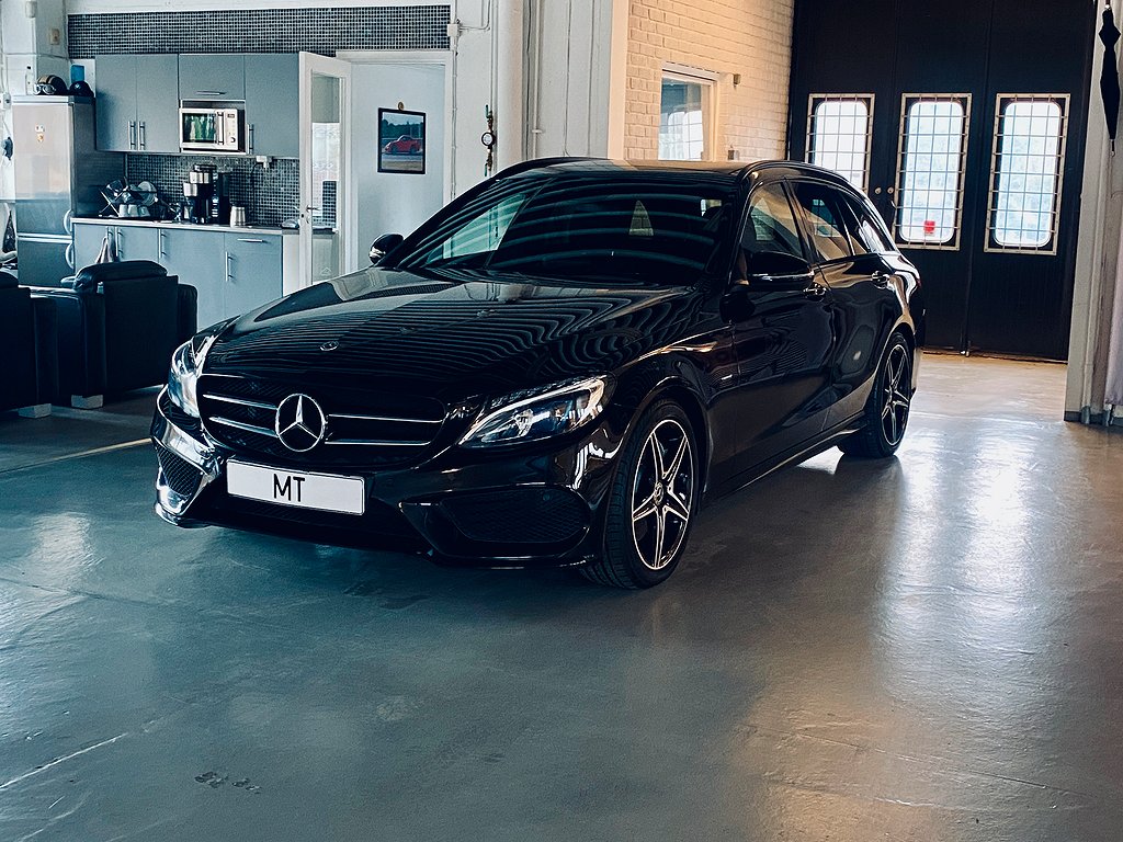 Mercedes-Benz C 350e Plug-In AMG-Paket Panorama