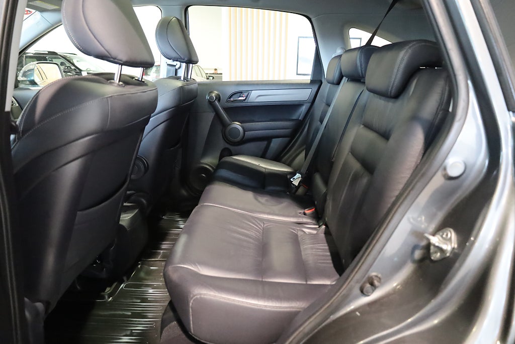 Honda CR-V 2,0 i-VTEC Executive 4WD Aut Pano Drag Läder PDC 2011