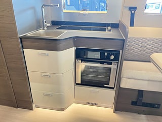 Husbil-integrerad Adria SONIC SUPREME 700 DC 15 av 26