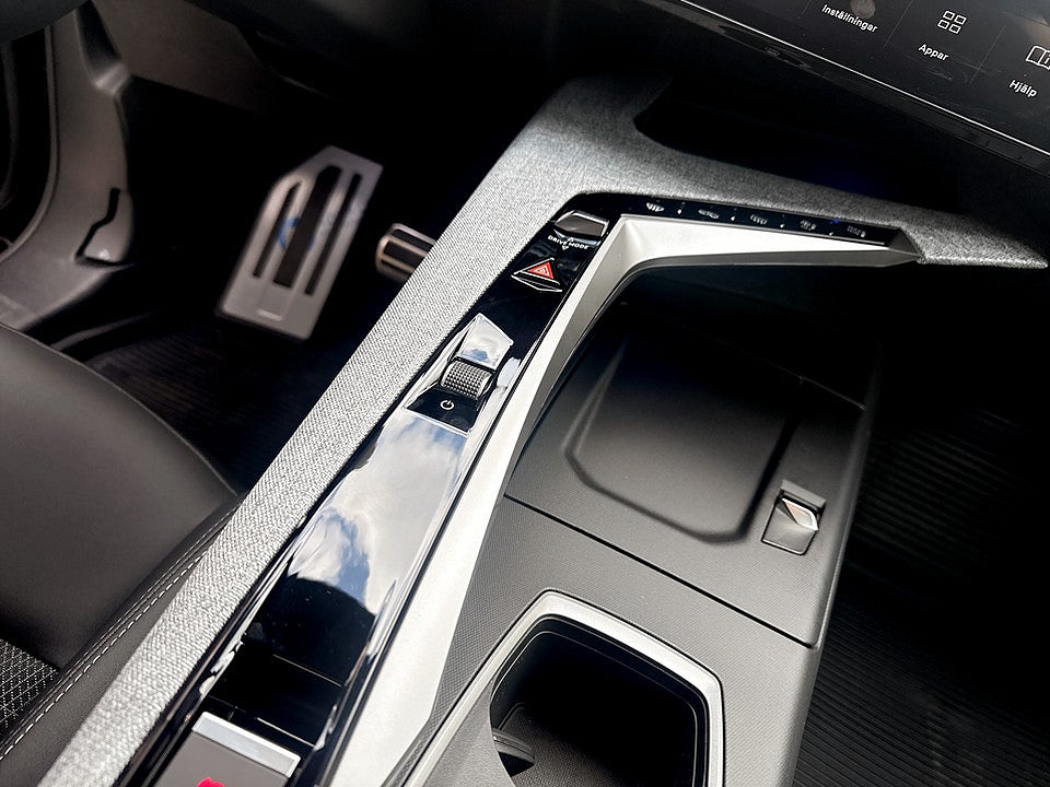 Bild på Peugeot 3008 Edition Hybrid Aut - DEMO