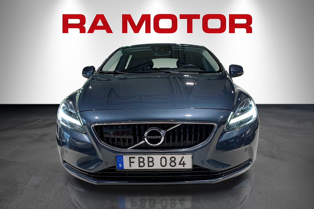 Volvo V40 T3 152hk Momentum | Business Adv | Intellisafe | Navi 2018