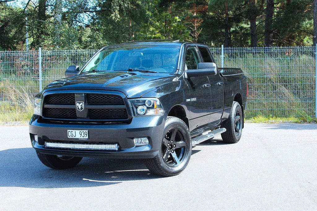 Dodge RAM 1500 Quad Cab 5.7 V8 HEMI 395HK 4x4, Taklucka, S&V