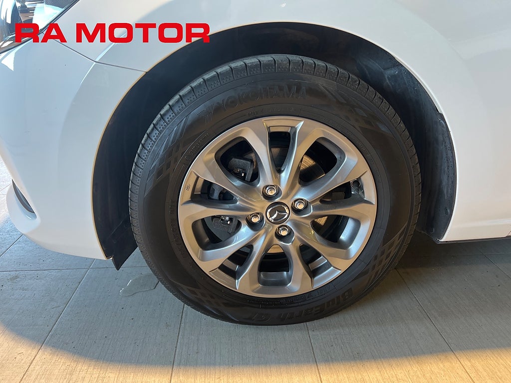 Mazda 2 1.5 SKYACTIV-G 90hk Core Motorvärmare Farthållare