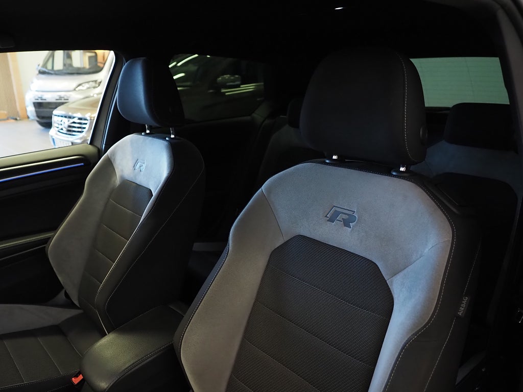Volkswagen Golf 3-dörrars R 2.0 TSI 300hk 4Motion Manuell | Dynaudio | 2016