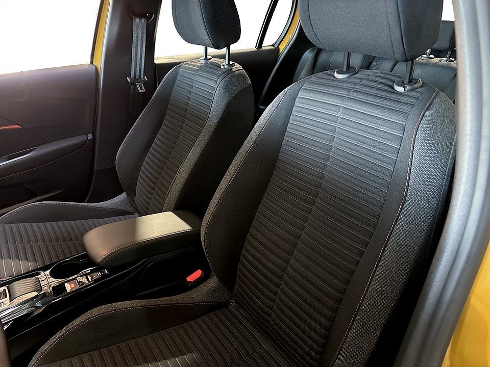 Bild på Peugeot E-208 Active 50kWh 136hk Aut - CARPLAY, P-SENSORER BAK