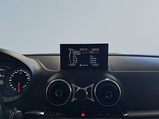 Audi A3 Sportback 1.4 TFSI Attraction Mvärm Psens Led-Ramp SoV – bild 15