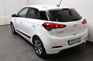 Halvkombi Hyundai i20 8 av 24