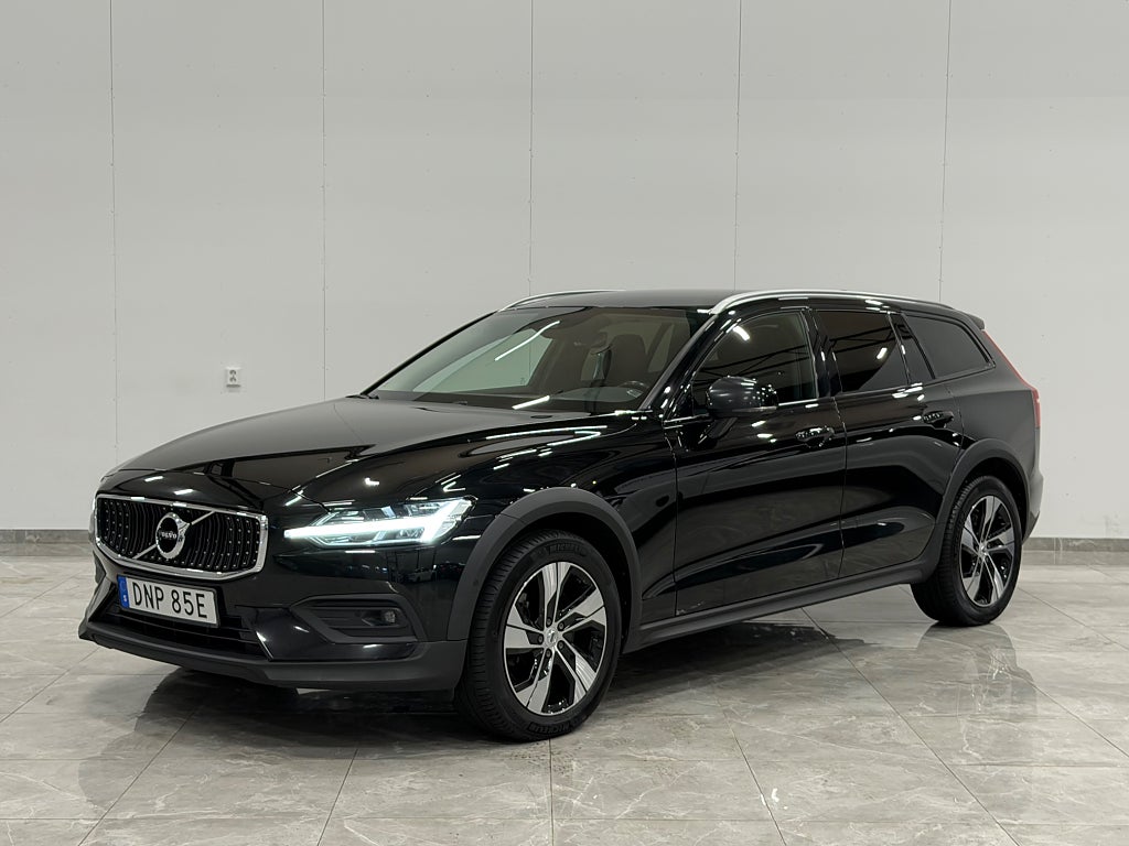 Volvo V60 Cross Country D4 AWD Geartronic Advanced SE II 1 Ägare