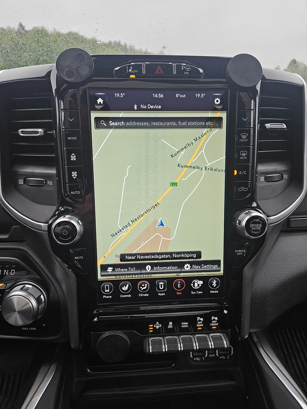 Dodge Ram 1500 Laramie Night Edition Leer Kåpa V8 Hemi 395hk - bild 8