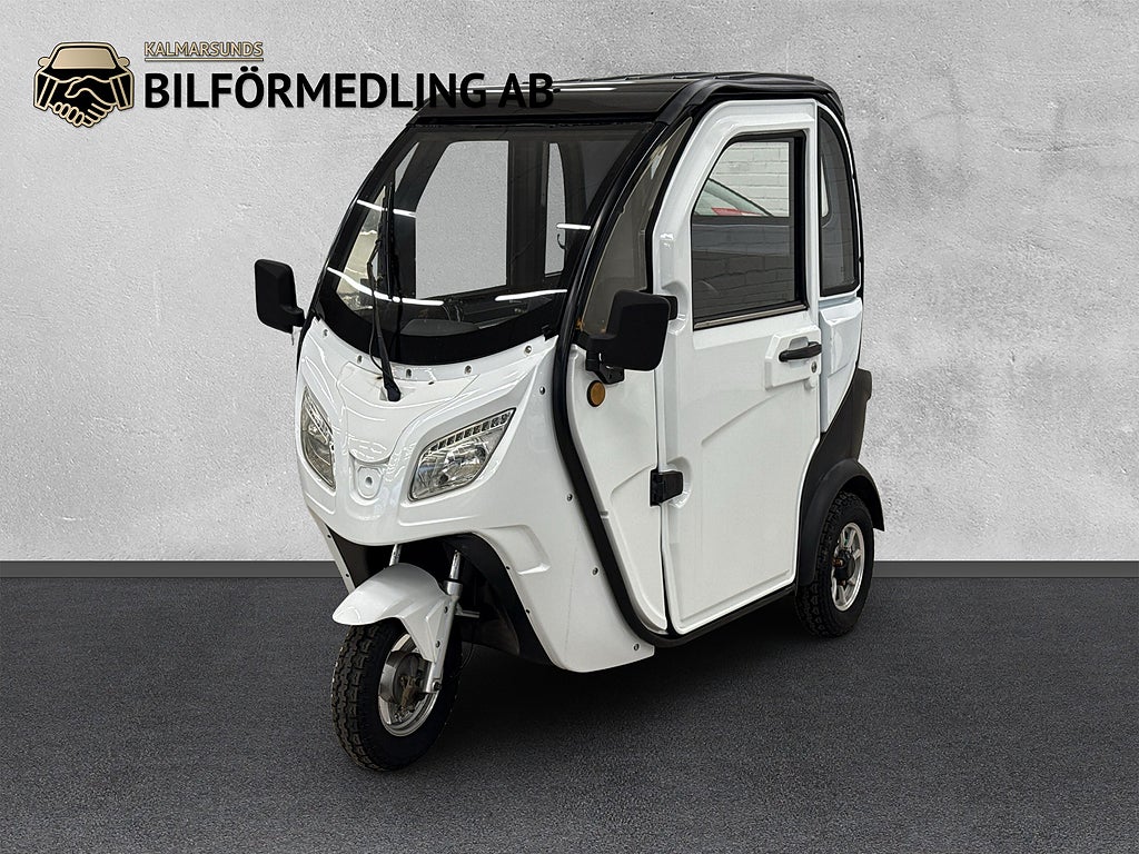 JONWAY Elscooter Trehjulig Körkortsfri Skinn Stereo 1 Ägare