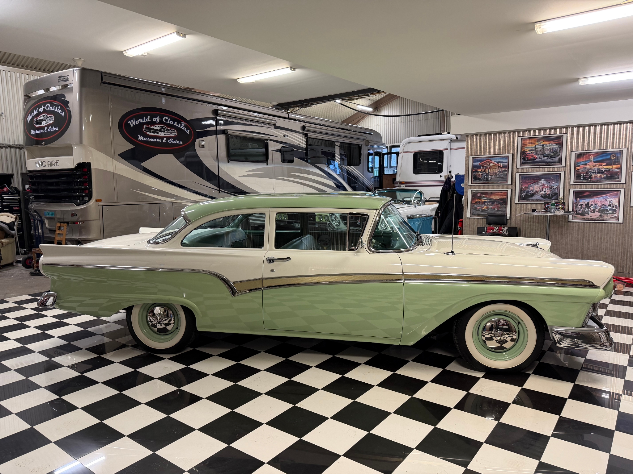 Ford Custom