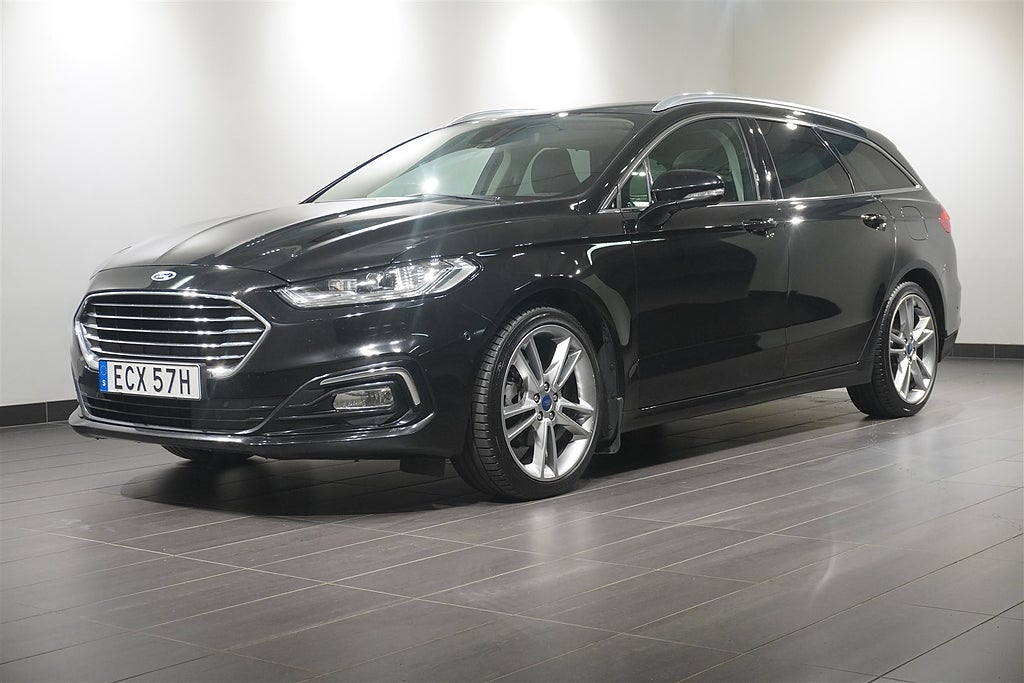 Ford Mondeo 2,65% ränta Kombi Hybrid Titanium Panorama Drag Läder
