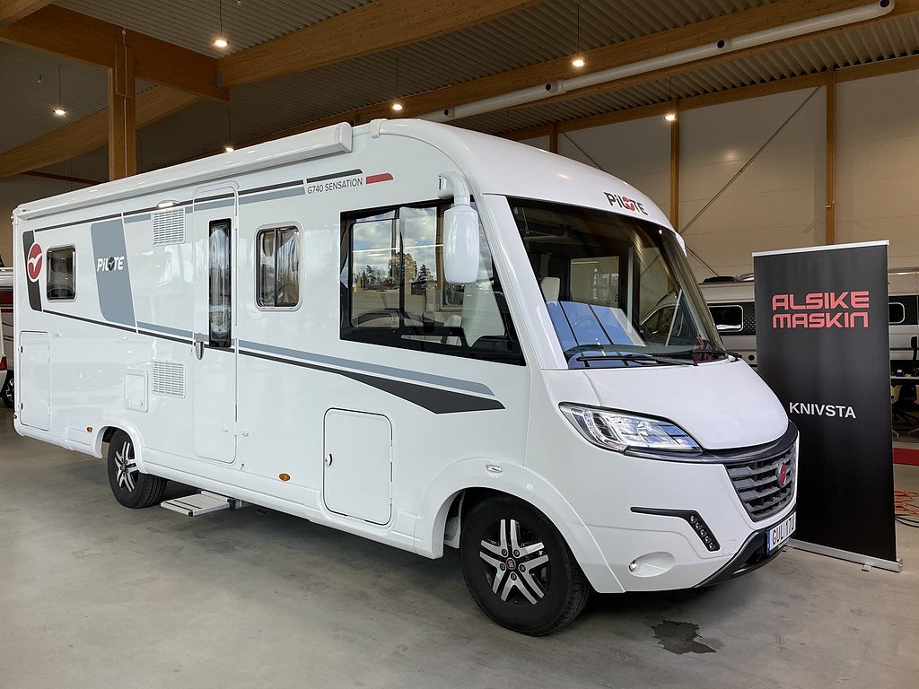 G 740 C - Pilote G 740 C / ALDE / AC bodel / Solcell / Hydraul-ben / Fint skick