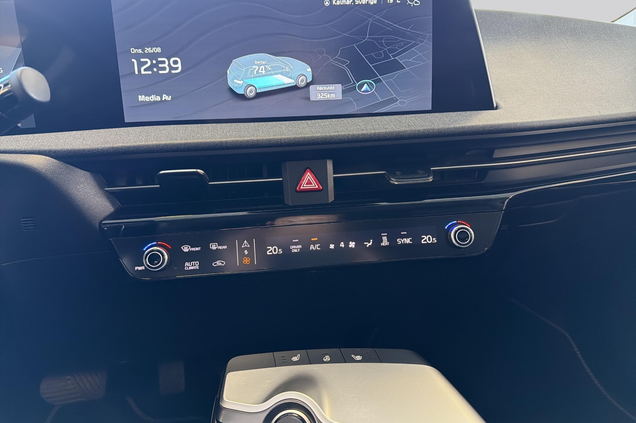 Kia EV6 77.4 kWh Base Euro 6 2023, photo 4/10