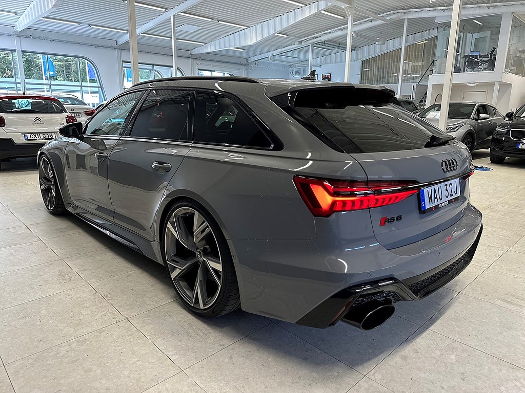 Audi RS6 6 Avant B&O/PANO/MATRIX/VALCONA/22"/Sv.Såld/360