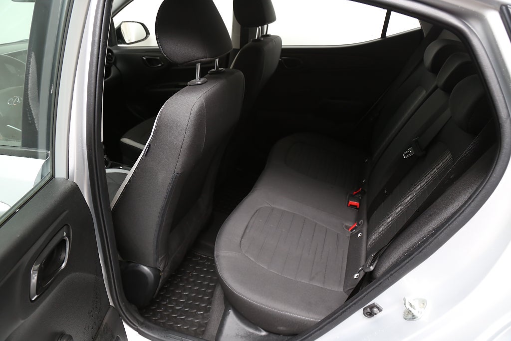 Hyundai i10 1,0 blue Essential CarPlay Leasbar Nybilsgaranti