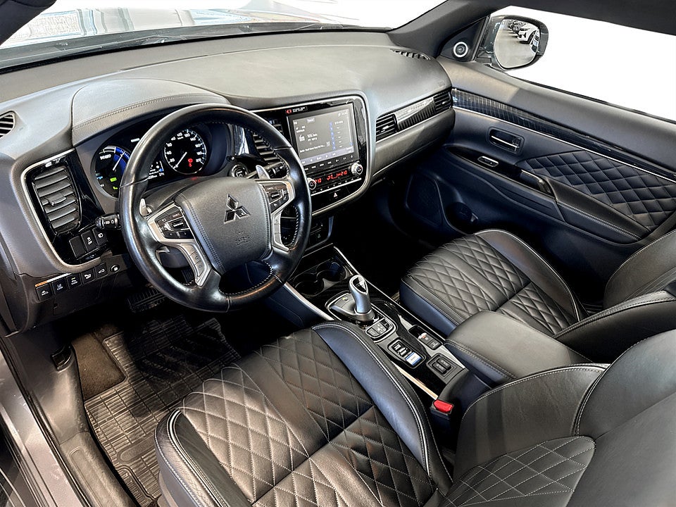 Bild på Mitsubishi Outlander Business PHEV 224hk Aut BACKKAMERA