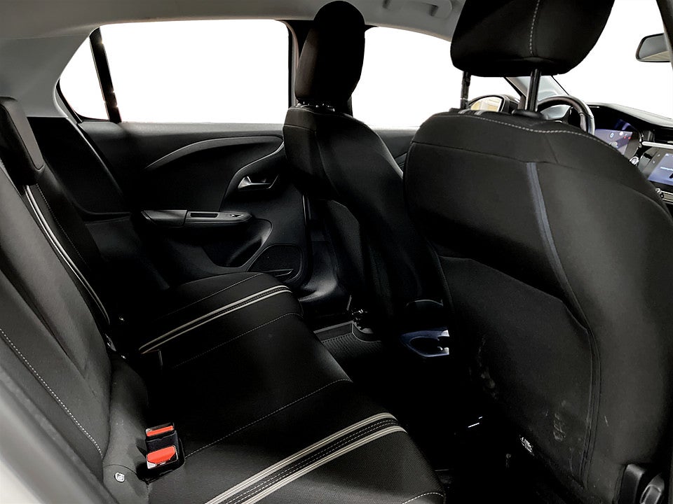 Bild på Opel Corsa-e 50 kWh 136hk Aut Design & Tech B-Kamera Carplay