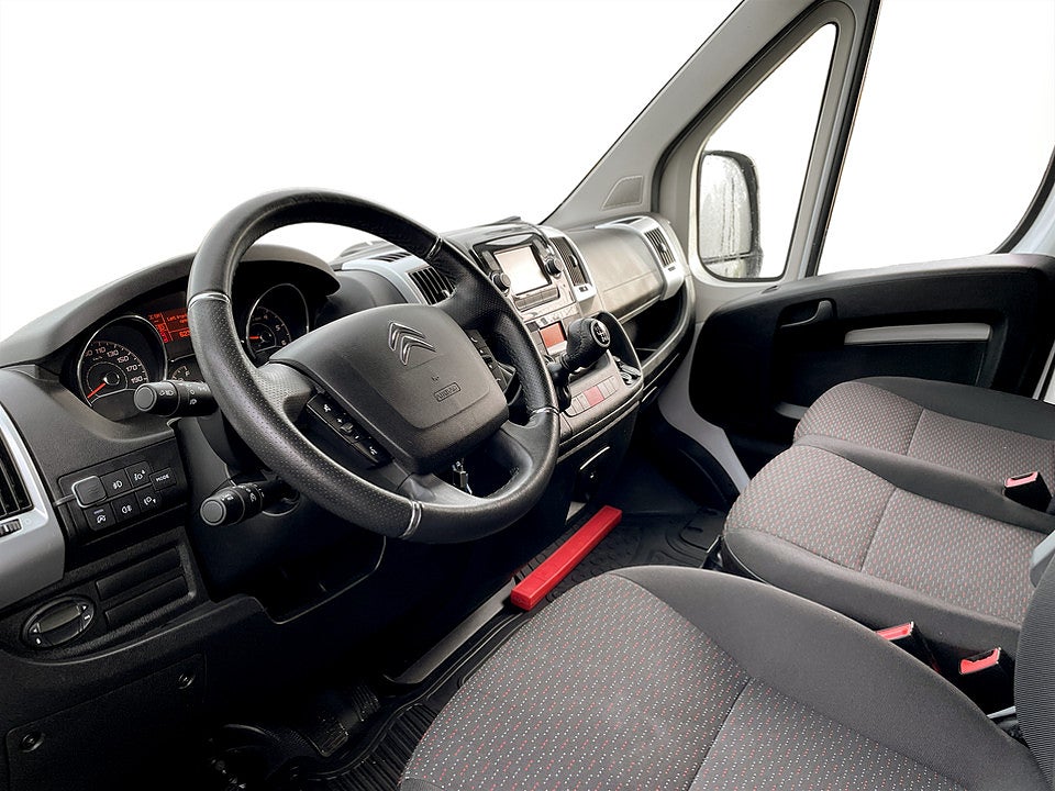 Bild på Citroen Jumper Bus Pre 2.2 BHDi 165hk L3H2 NYBILSGARANTI TOM 2028