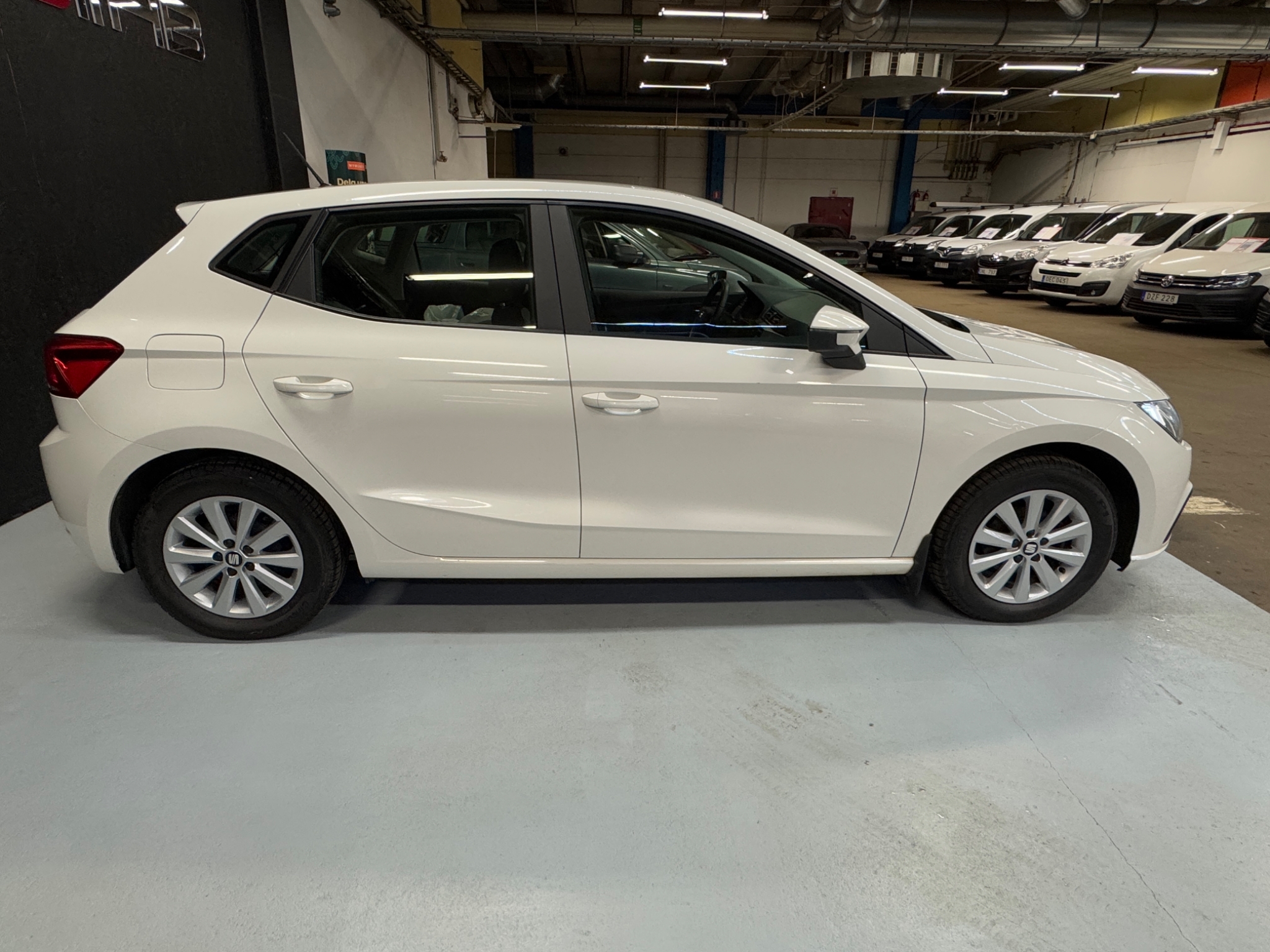 Seat Ibiza 1.0 TGI Euro6 2020, kuva 7/54