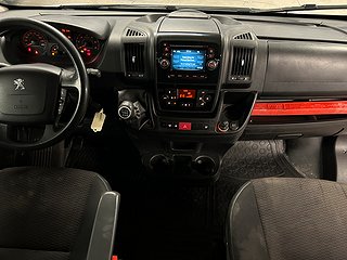 Peugeot Boxer Van 335 2.0 BlueHDi 4x4 MOMS S&V-däck/Dragkrok