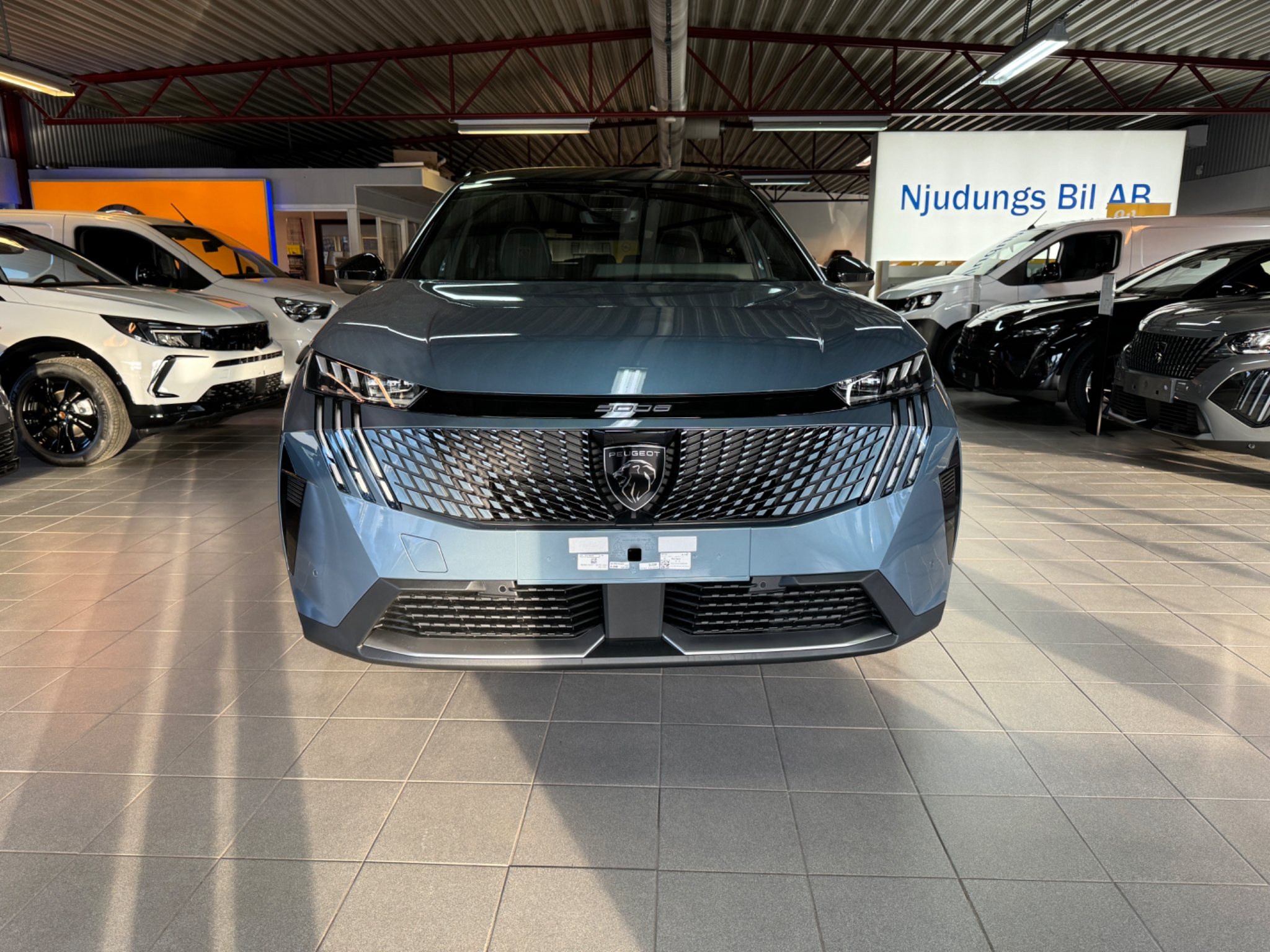 Peugeot 5008 GT Hybrid 7-sits 2024, kuva 2/42
