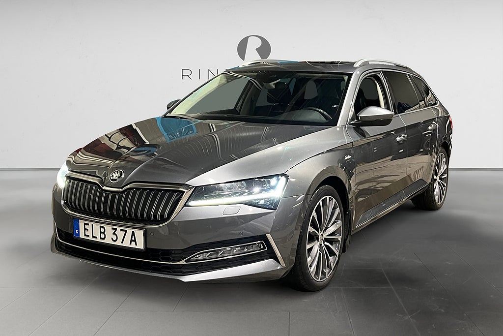 Skoda Superb Kombi iV 1.4 TSI 218 HK DSG L&K DRAG B-VÄRM PANO MOMS