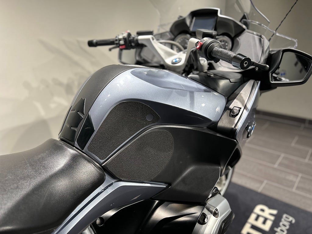 BMW R1200RT / 3st väskor / Högtalare / GPS / Räntefri delbetalning!