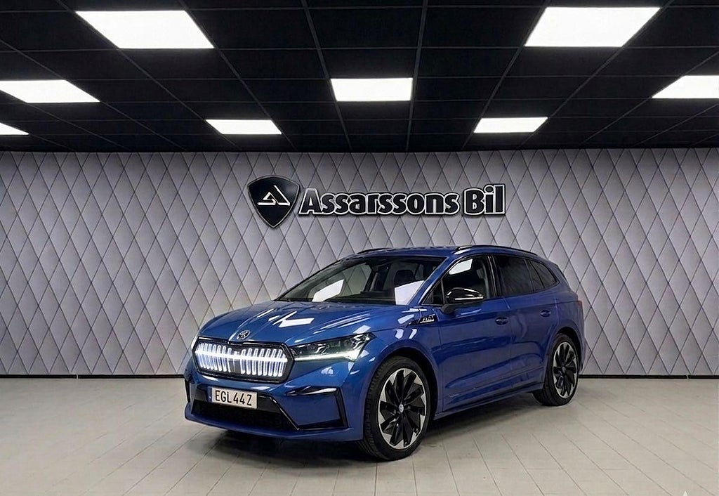 Skoda Enyaq iV iV80 Sportline Crystal HUD Elstol B-Kamera Keyless 