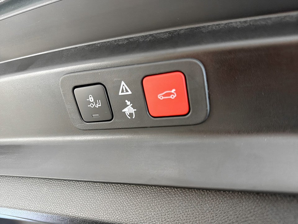 Bild på Peugeot 5008 GT 1.2 PT 130hk Aut 7-SITS B-KAMERA CARPLAY