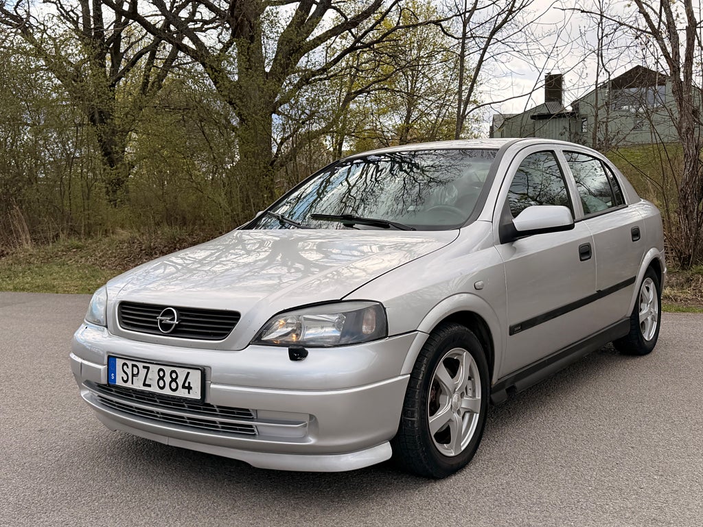 Opel Astra 5-dörrar 1.6 Automat 101hk