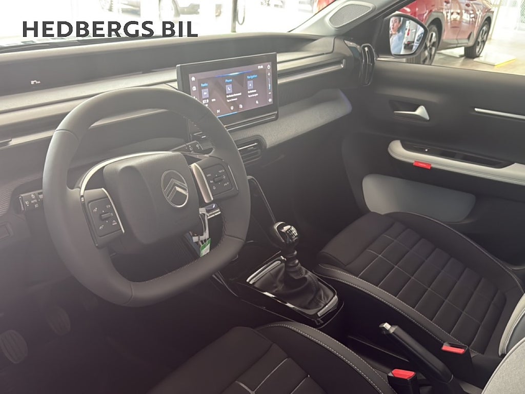Citroën C3 MAX 1.2 PureTech 100 HK  thumbnail