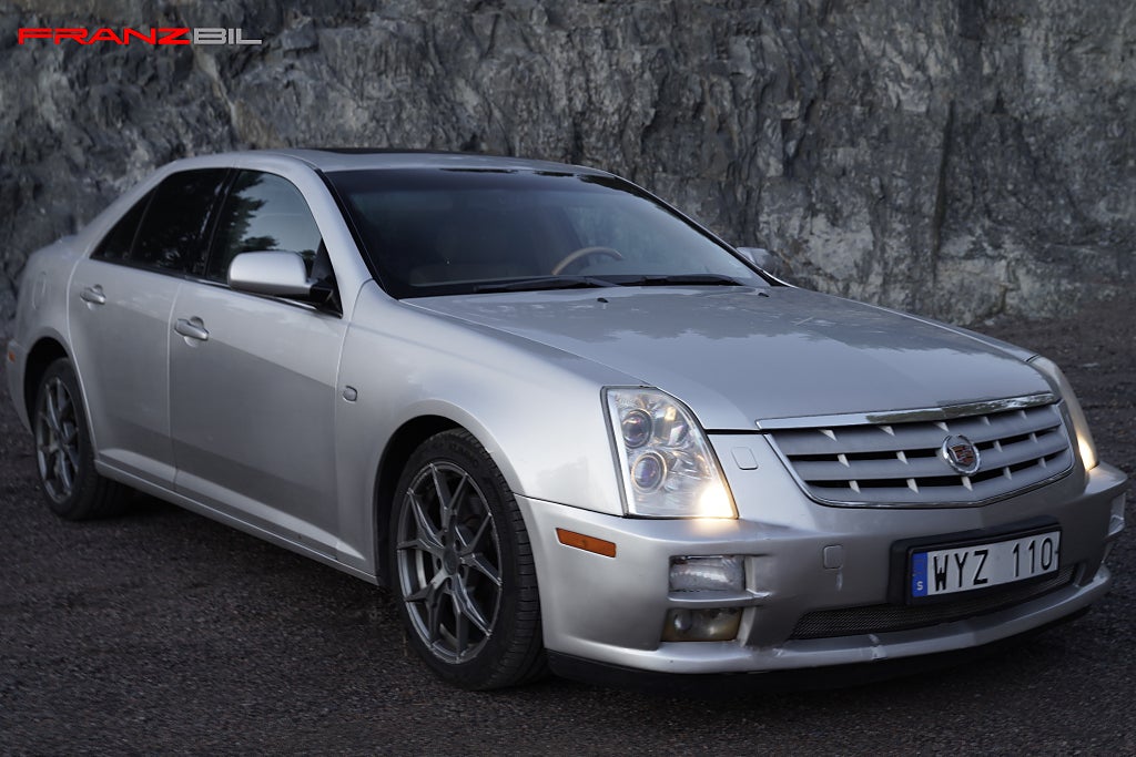 Cadillac STS