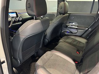 SUV Mercedes-Benz GLA 11 av 11