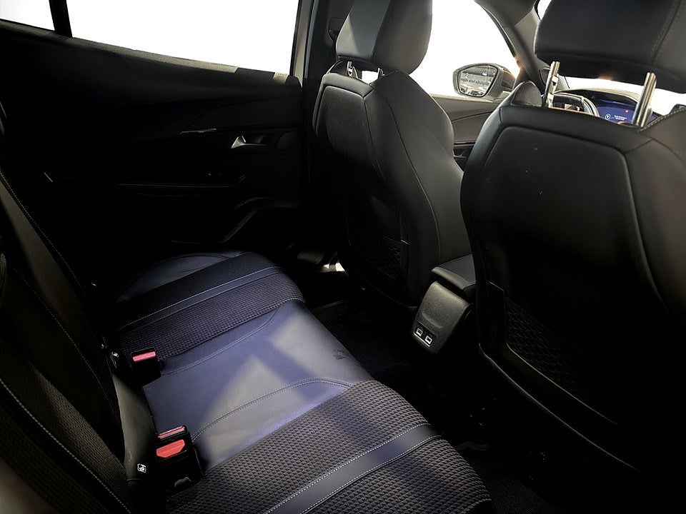 Bild på Peugeot 2008 GT-Line 1.2 PT 130hk Aut - B-KAMERA, DRAG