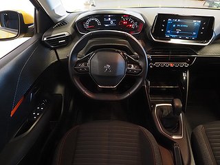 Halvkombi Peugeot 208 16 av 20