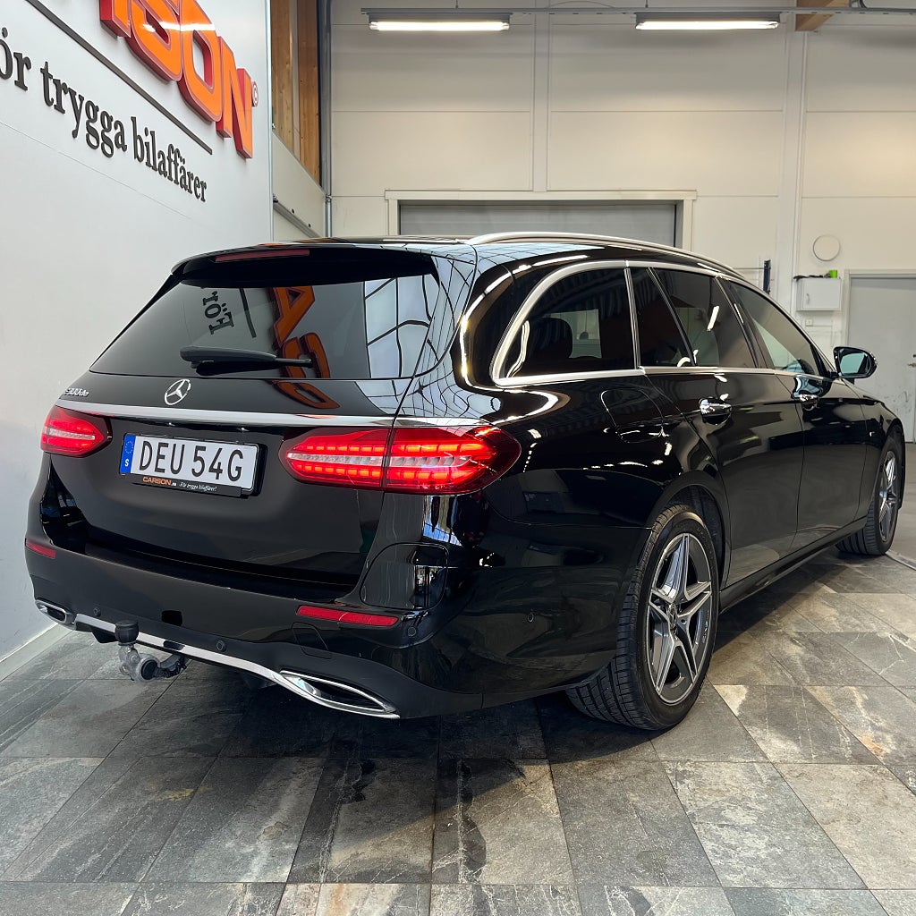 Mercedes-Benz E 4,99% 300 T de AMG Premium Widescreen 360° Drag