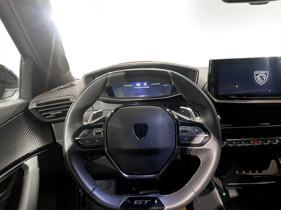 Bild på Peugeot 2008 GT 1.2 PT 130hk Aut B-KAMERA CARPLAY