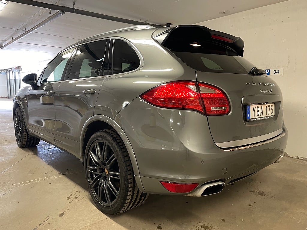 Porsche Cayenne S 2014 - miniatyr 3
