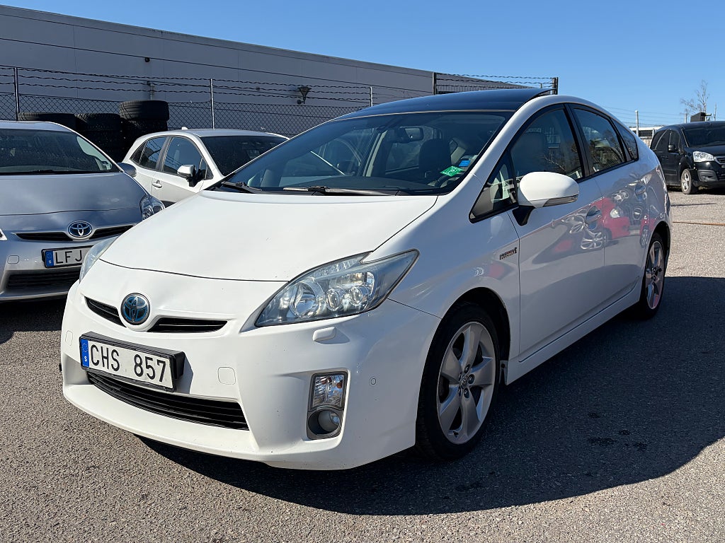 Toyota Prius 1.8 Hybrid 136hk CVT Executive / Navi / Sollucka / Kame