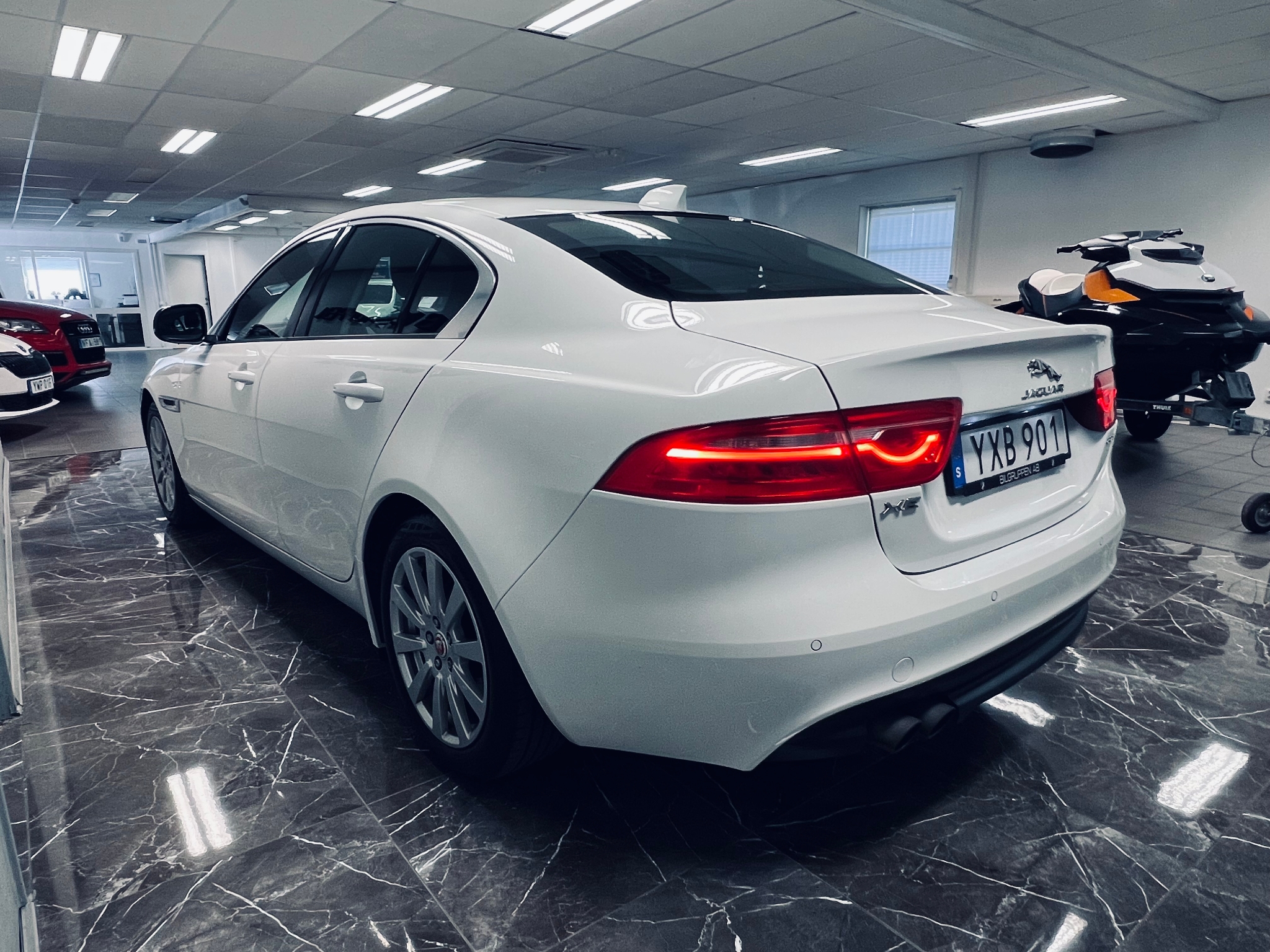 Jaguar XE 20d 180hk Spirit Edition 2018, kuva 6/51