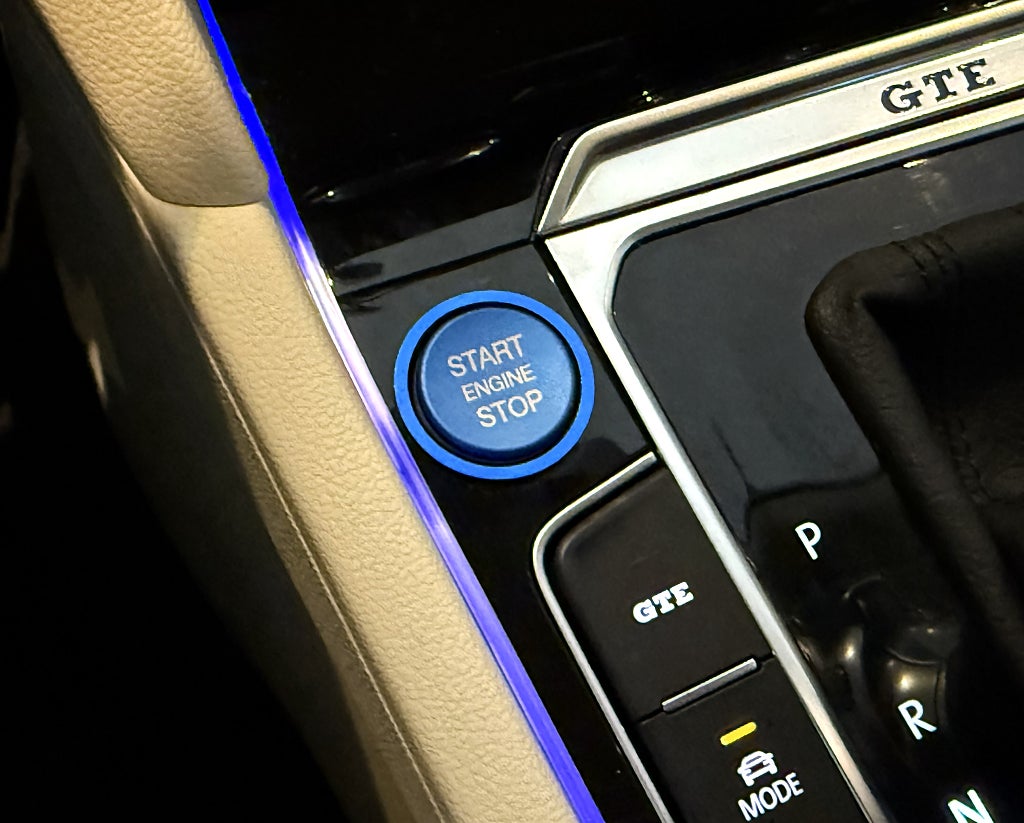 Volkswagen Passat GTE 1.4 TSI ACT GTE PANO VÄRMARE COCKPIT DRAG MASSAGE