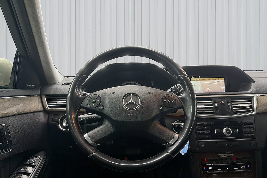 Mercedes-Benz E 2011