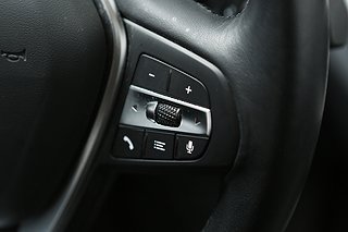 Kombi BMW 330e 16 av 26