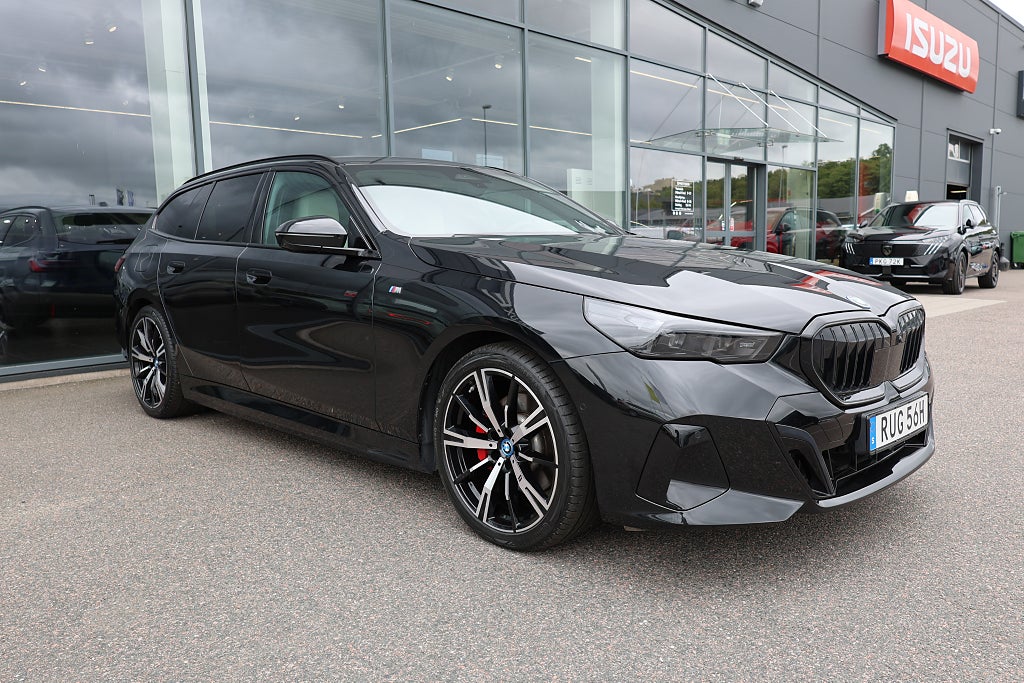 BMW 530e xDrive Touring M Sport Bowers & Wilkins