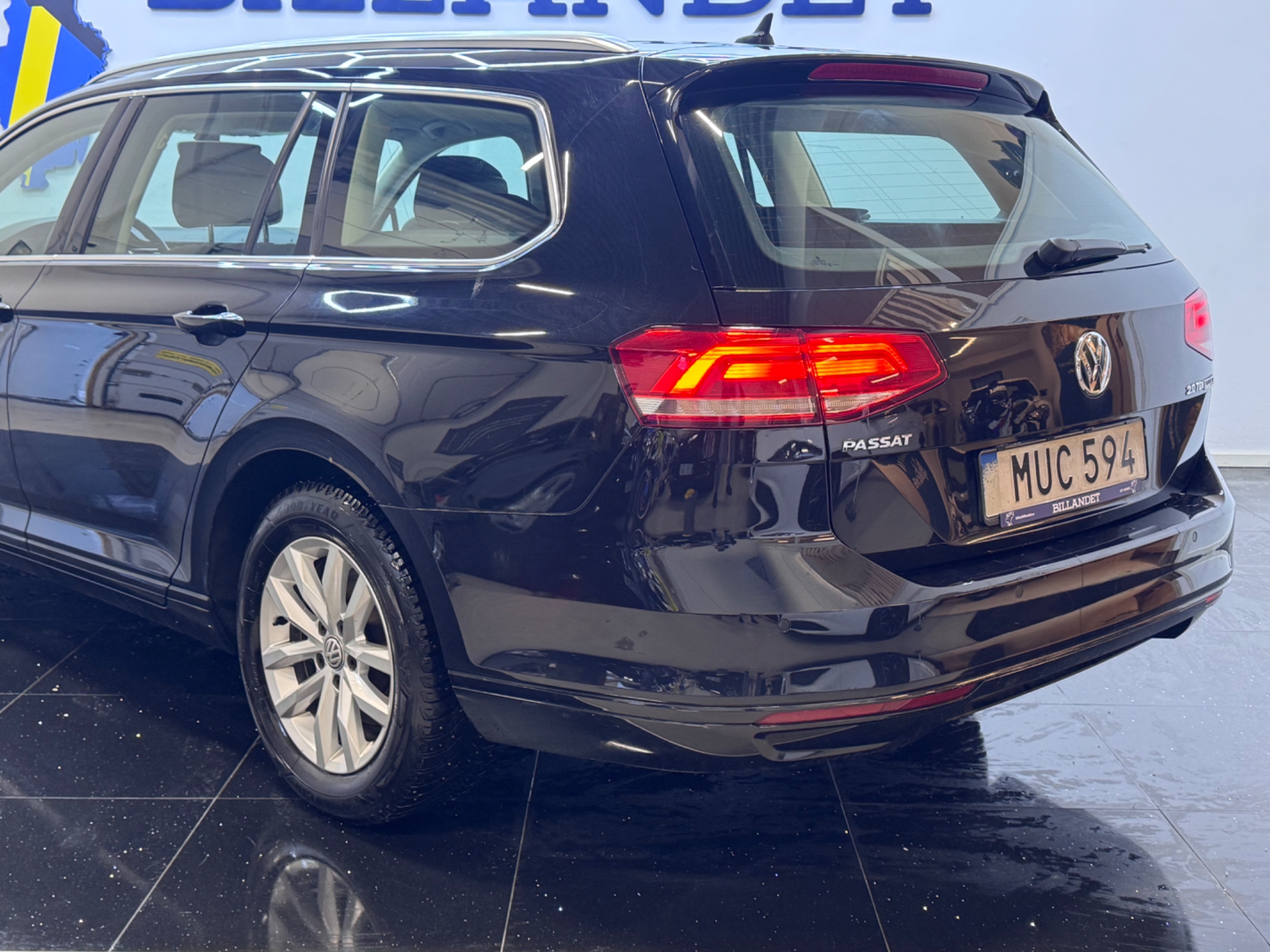 Volkswagen Passat 2016, kuva 6/56