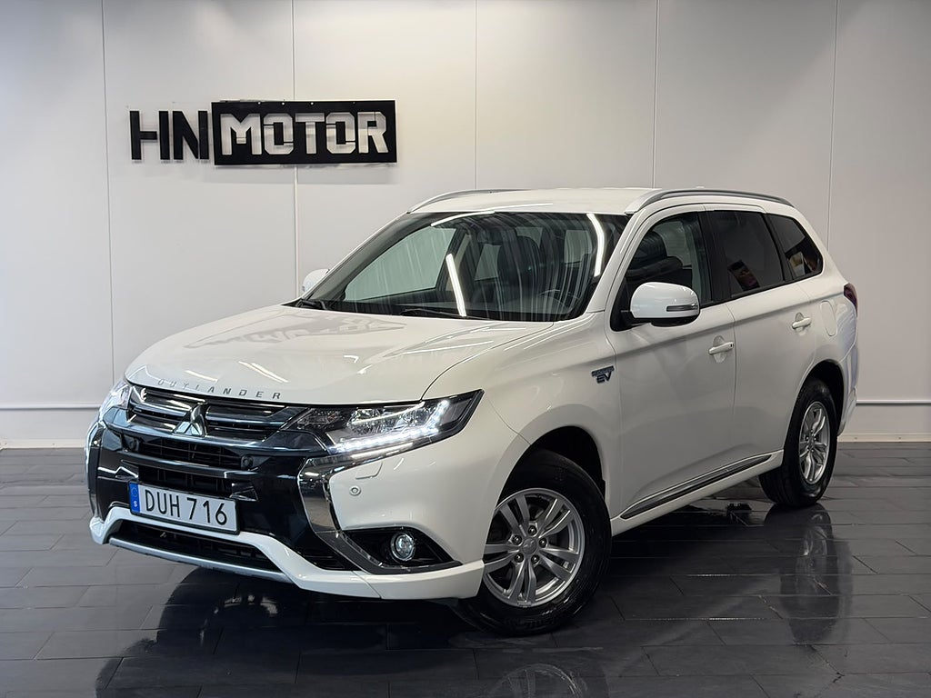 Mitsubishi Outlander PHEV CVT Fleet Edition |2Ägare|Värmare|DRAG|Skinn|NySer
