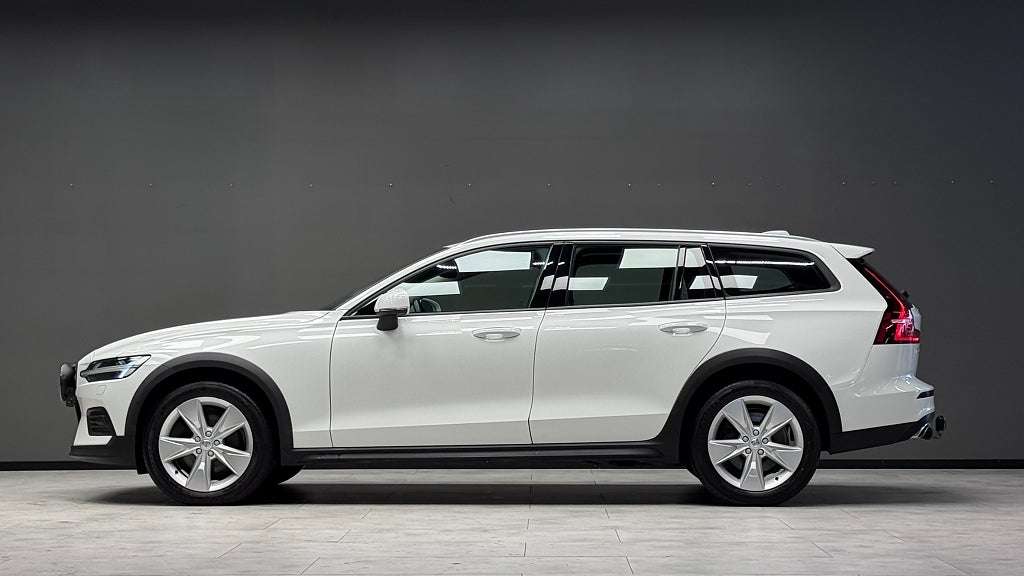 Volvo V60 Cross Country 2020 - miniatyr 4